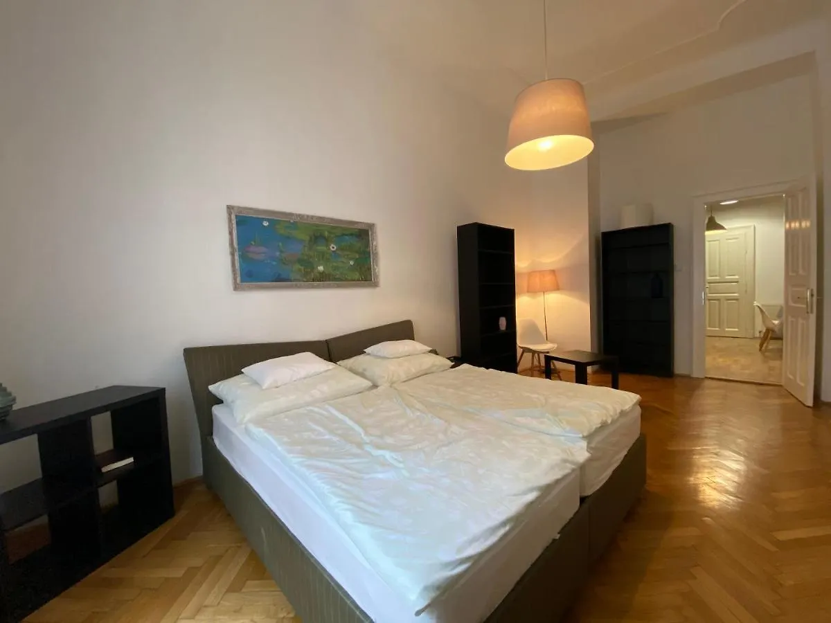 3 Bedrooms- Central Quarter Apartment Budapest
